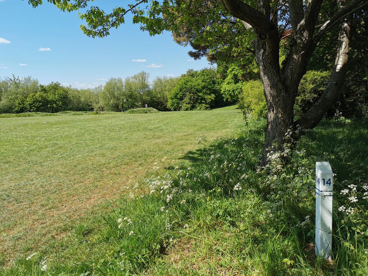 Mereside 'Blue 18' Tee 14