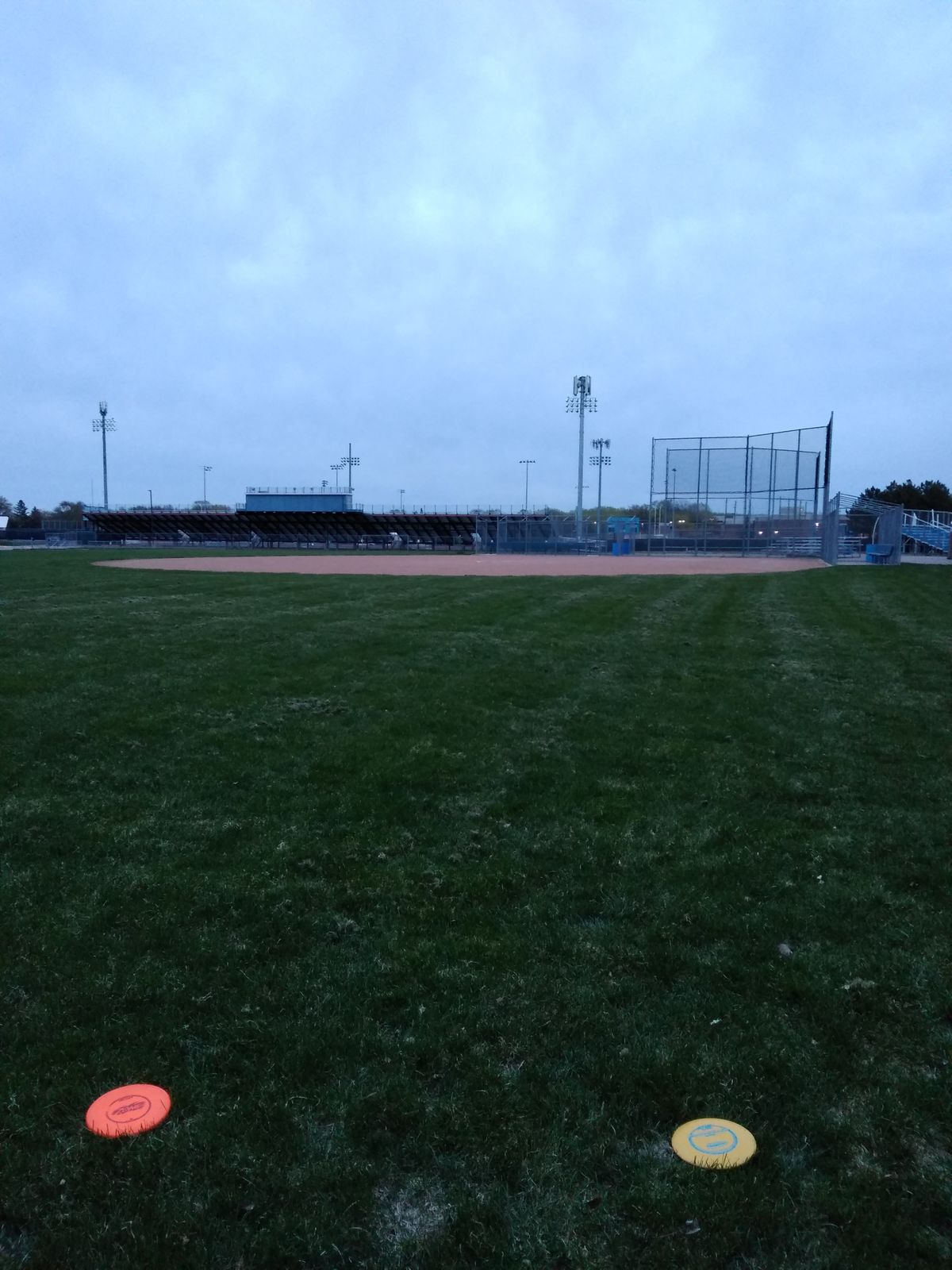 #7 - slightly right, just pasa few feet past the hazard dirt infield