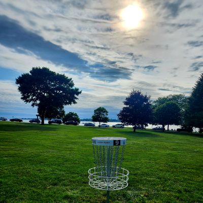 Hole 9 basket