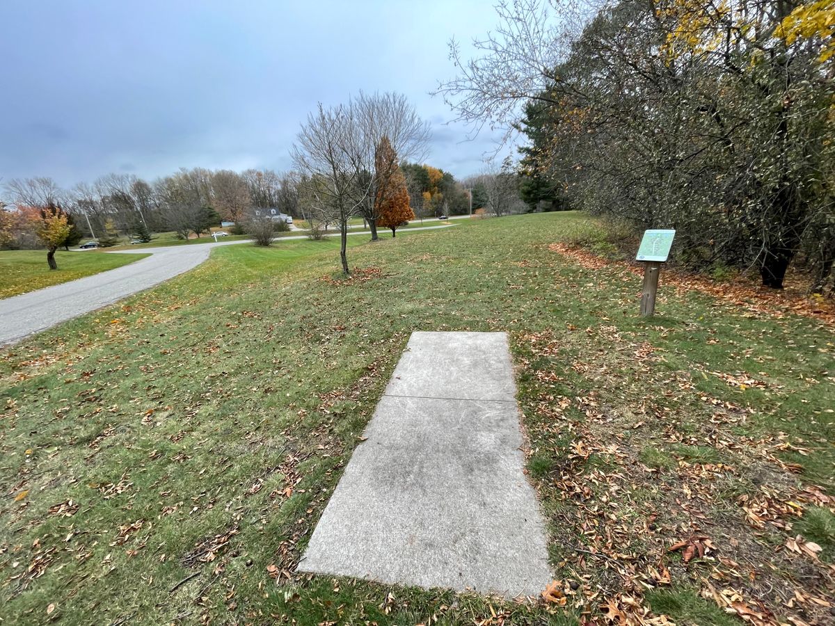 Hole 4 long tee