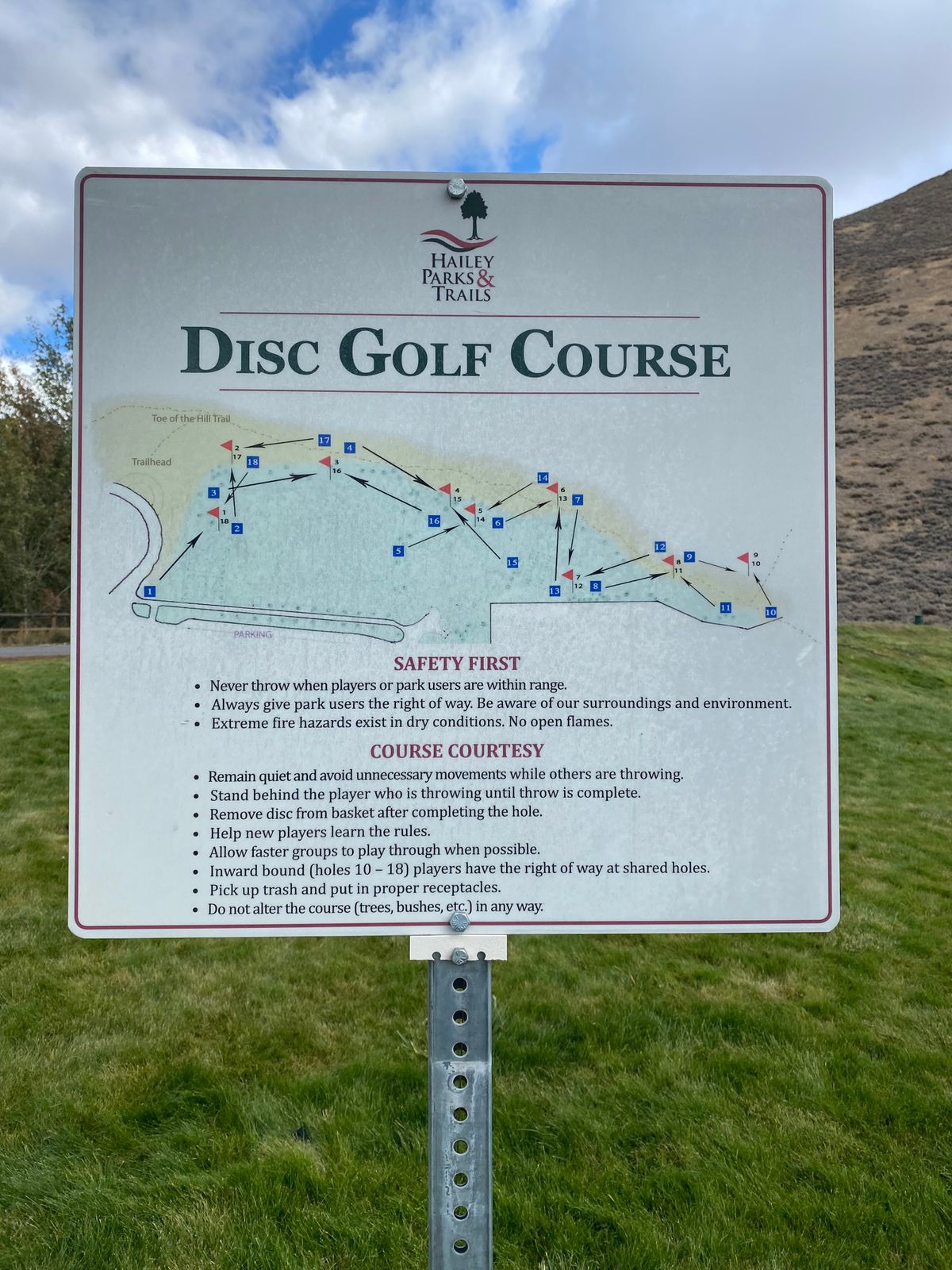 Start of the course at the northwest end of the park