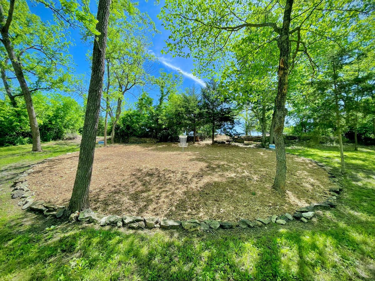 Island hole 12