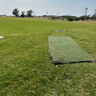 Hole 4 short pad
