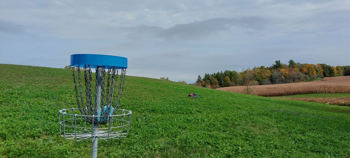 Reverse back up the fairway on hole 17.🇨🇦🍁🌳🍂🍁🌳