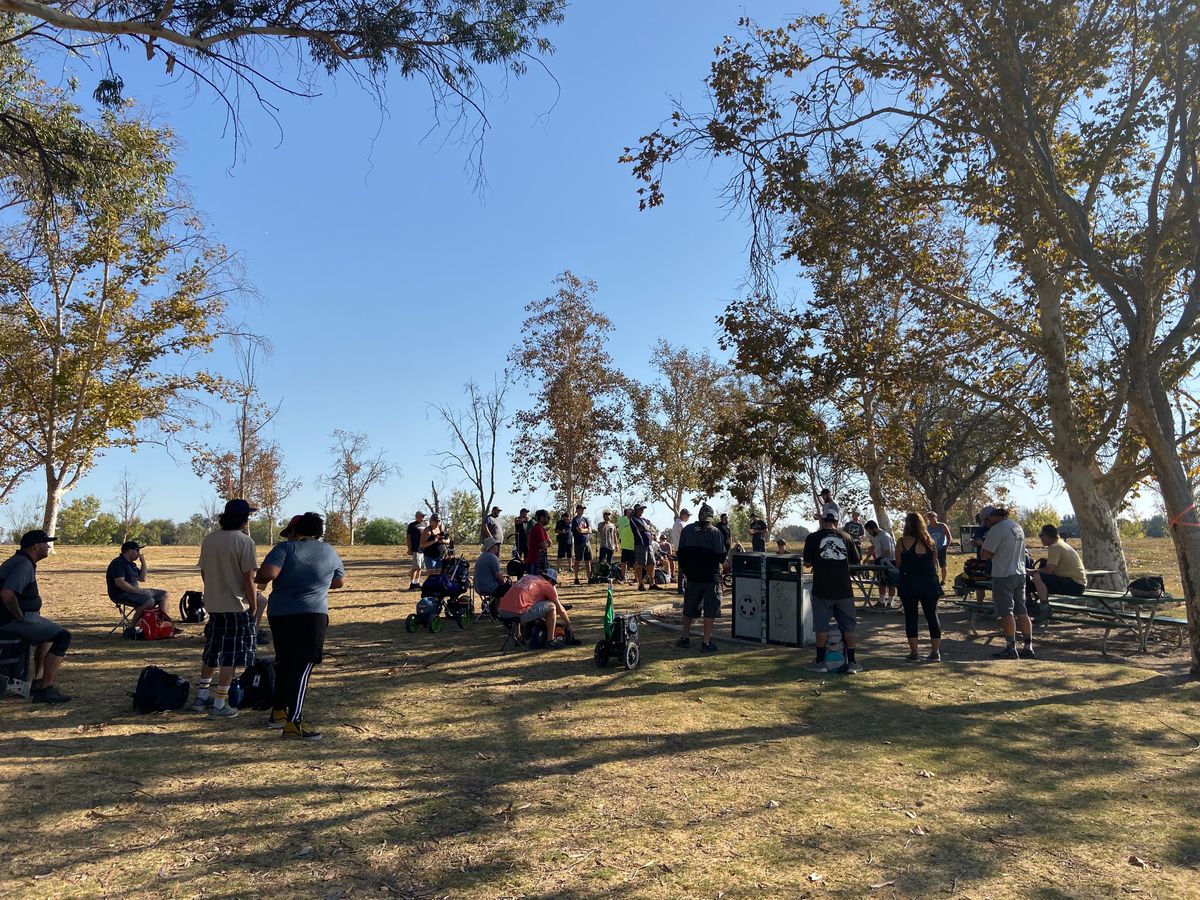 2019 IEC players meeting by hole #1 & 2.