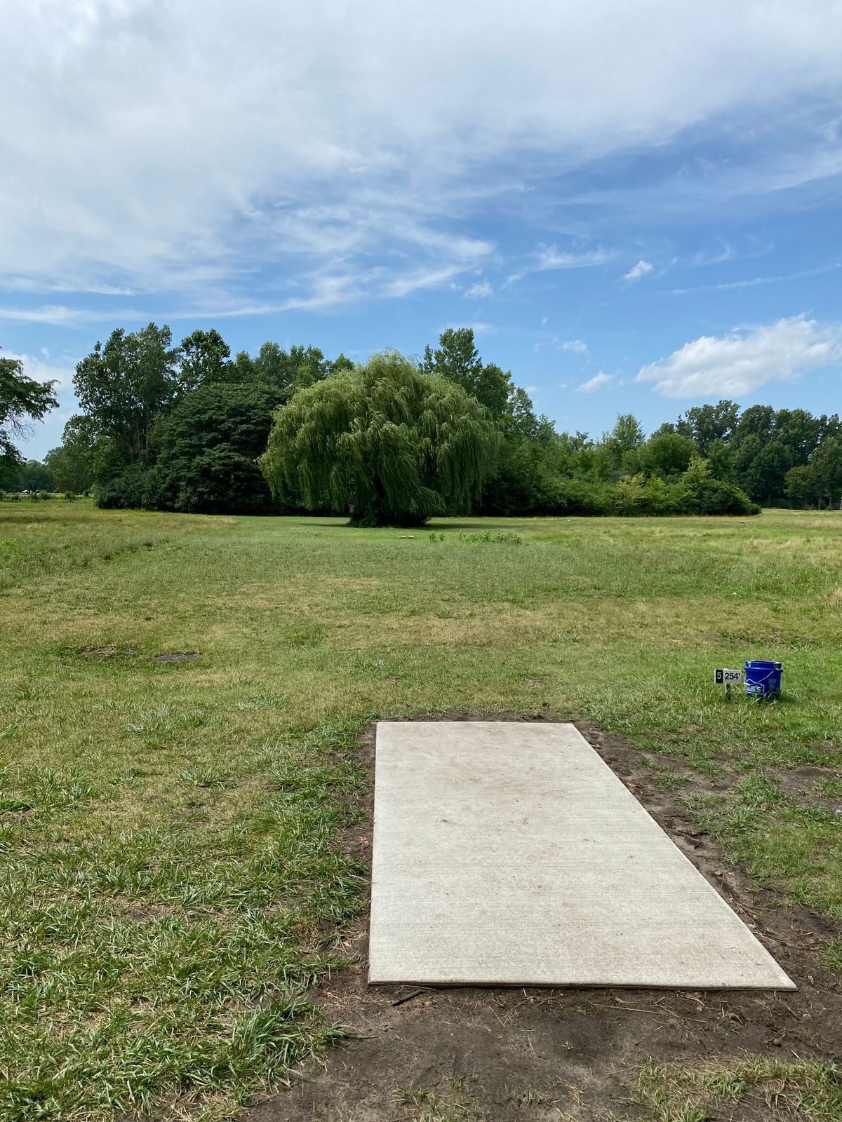 Hole #5 Pro tee pad