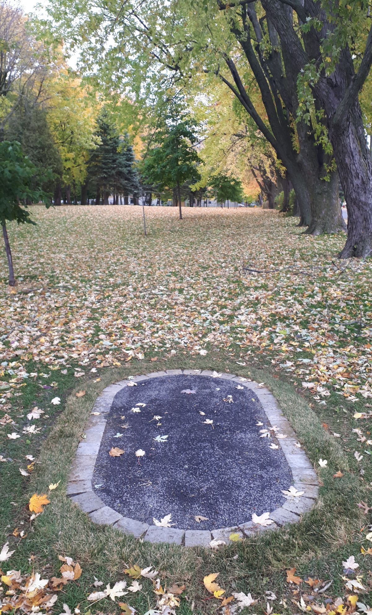 Tee pad, hole 1