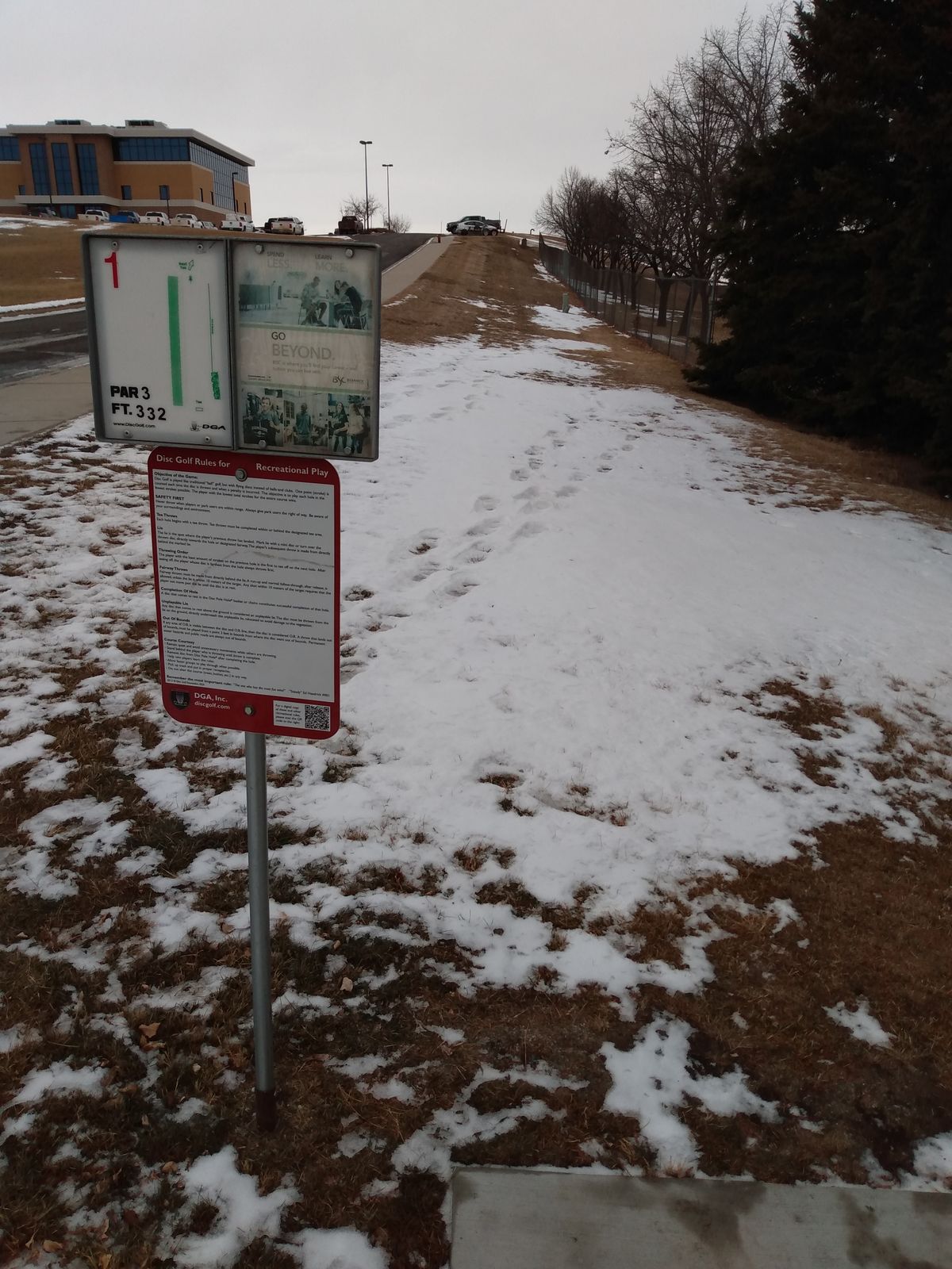 Chance of hitting cars on this hole if you go long.