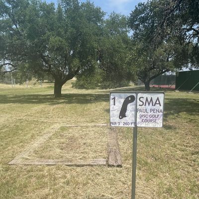 First teebox (only tee with a tee sign)