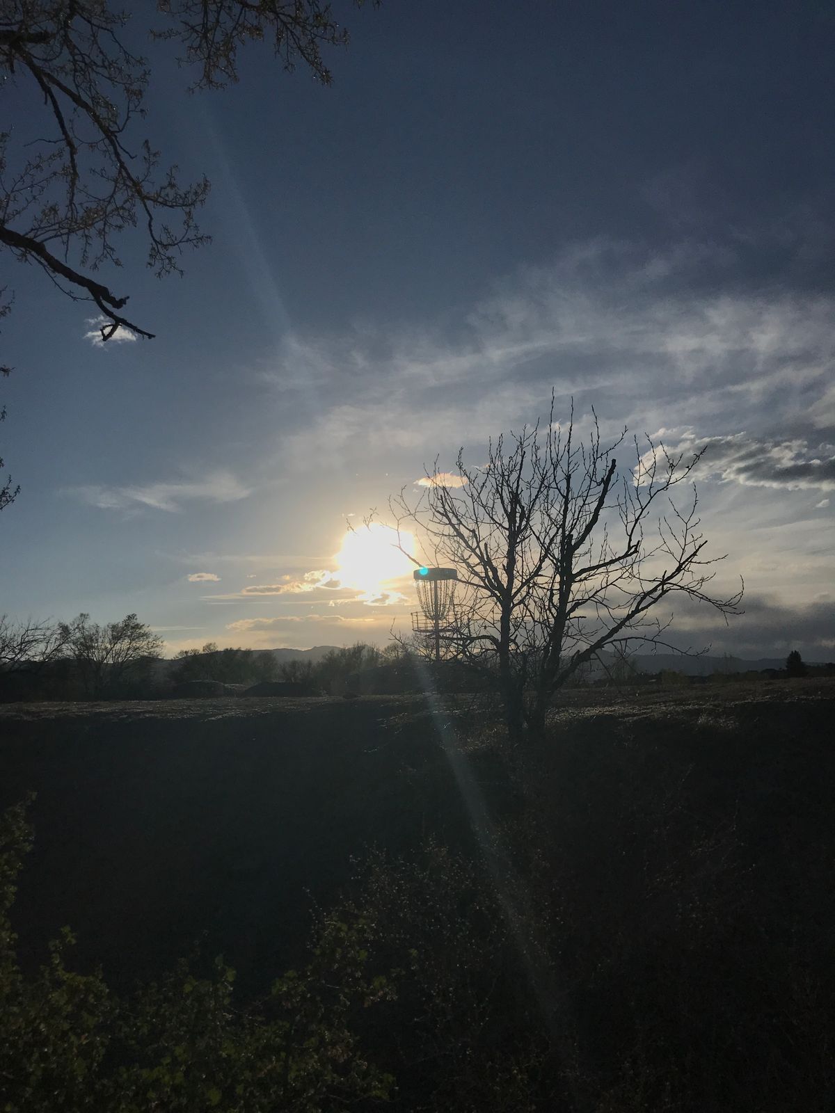 Has an amazing sunset on hole 4