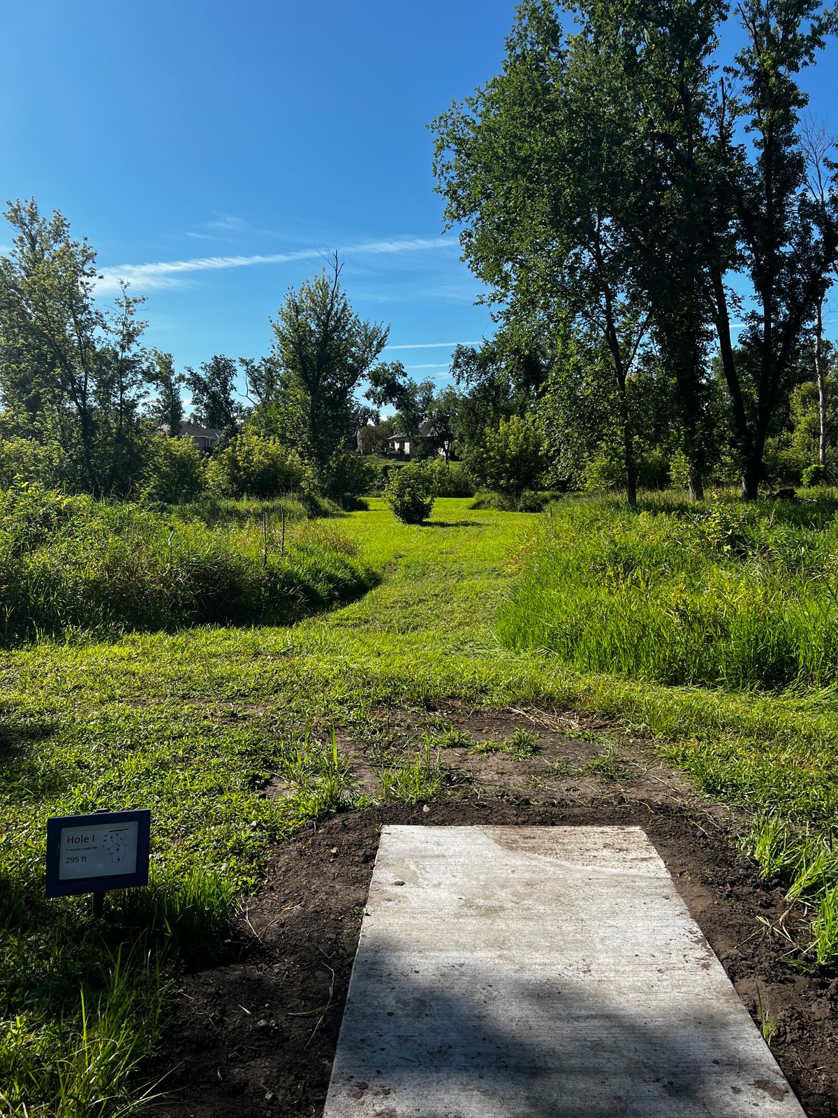 Hole I Tee