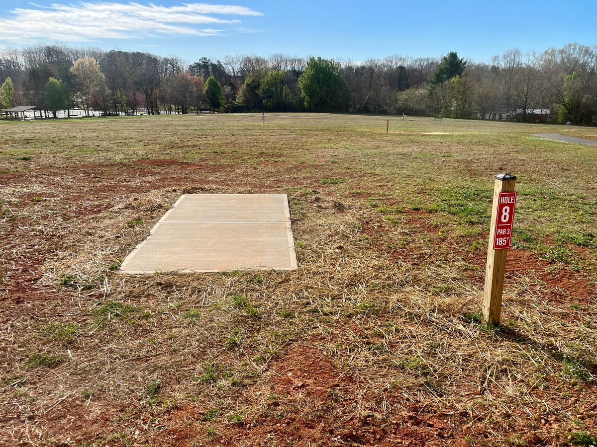 Hole 8 tee