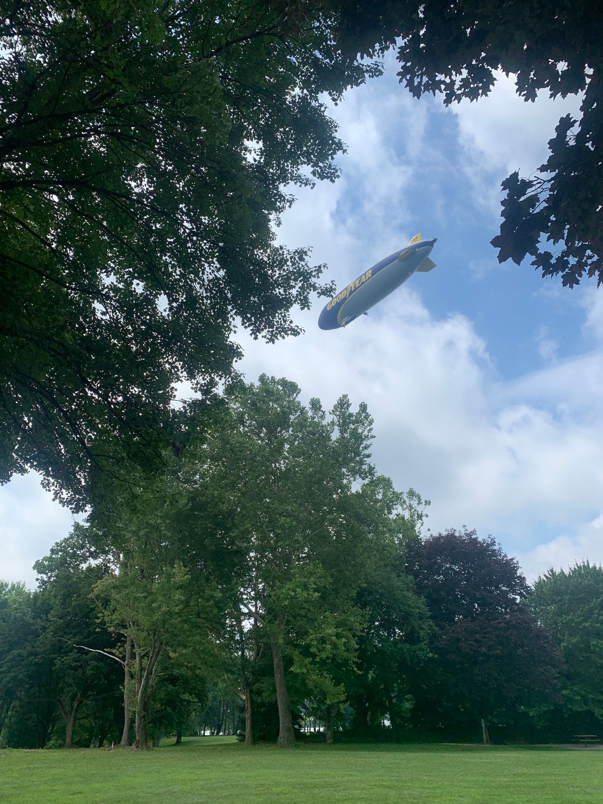 Blimp landing at the hangar across from hole 5