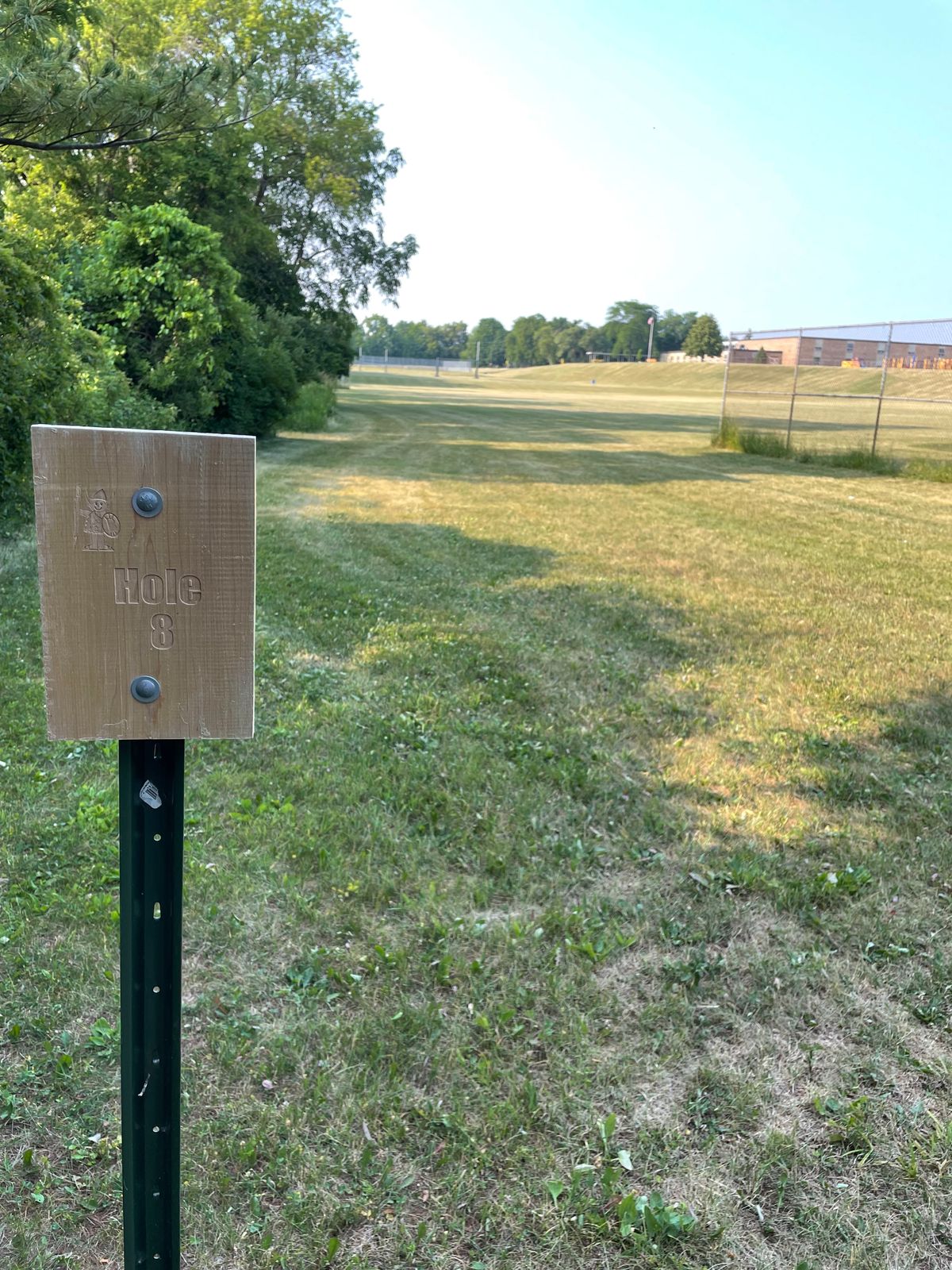 8 - Another 400-foot-plus par 3 along the perimeter