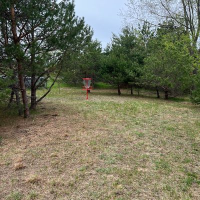 Hole 1 green/approach.