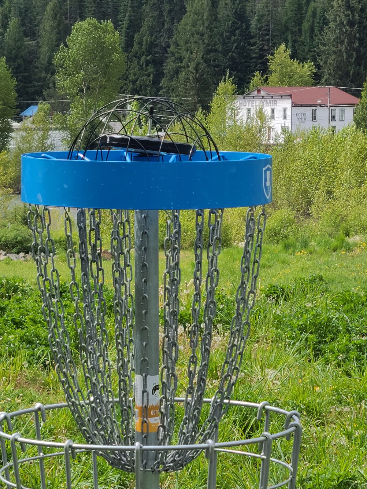 New baskets with solar powered glow lights!