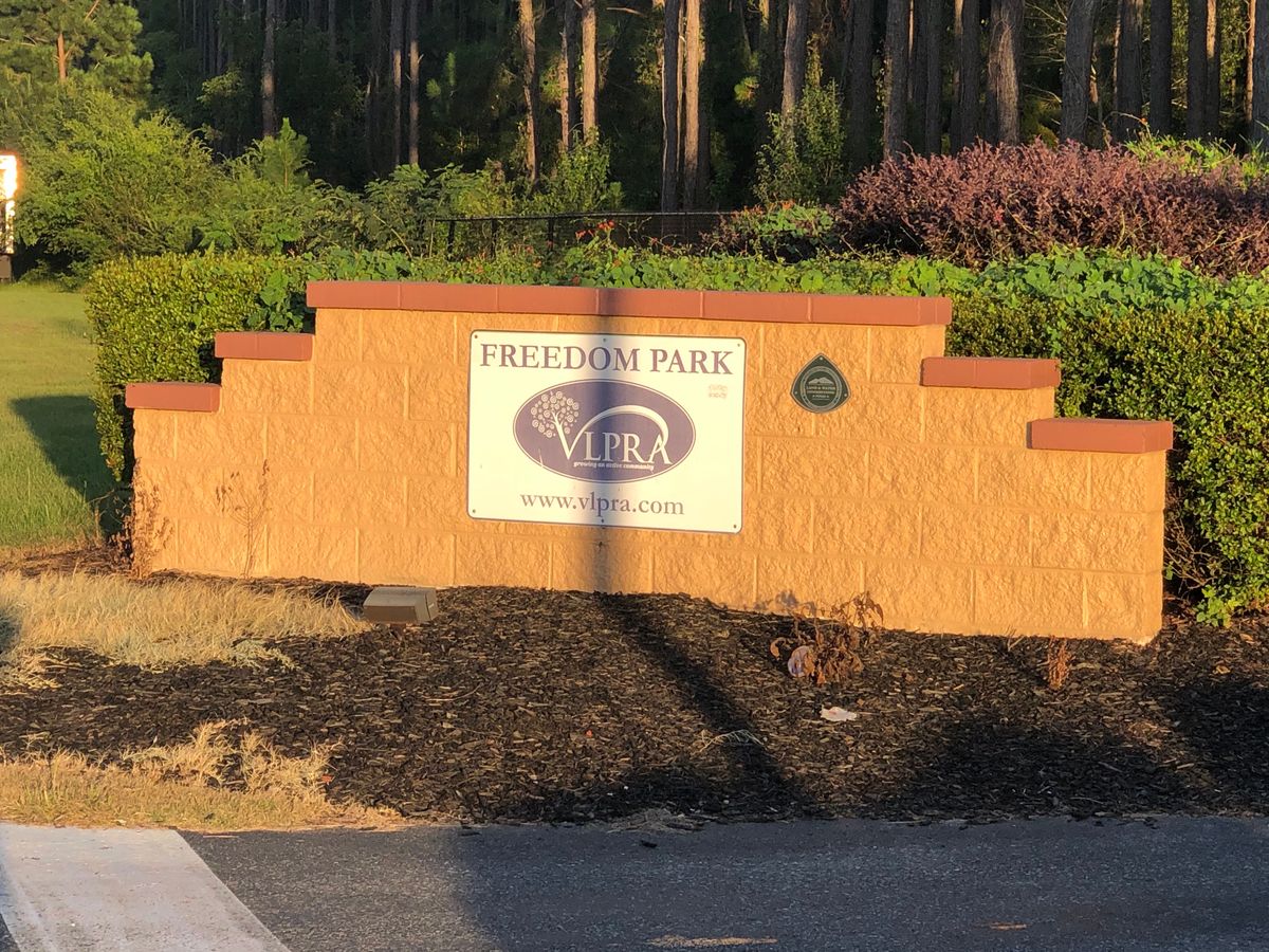 Entrance sign into the park.