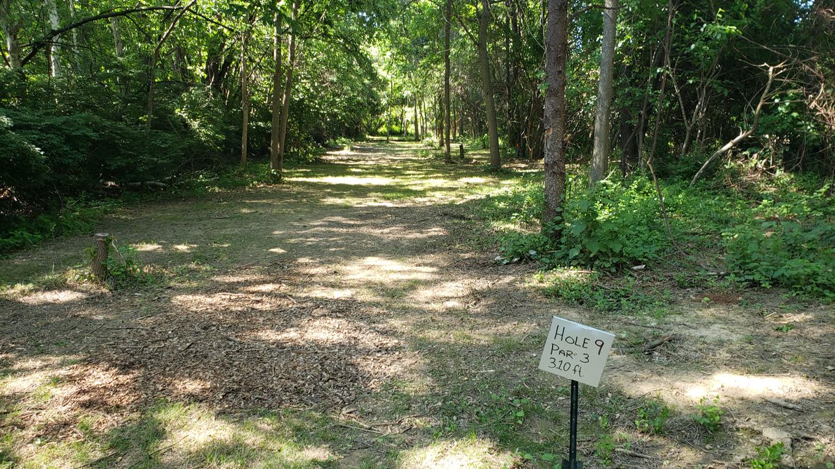 Hole 9 tee