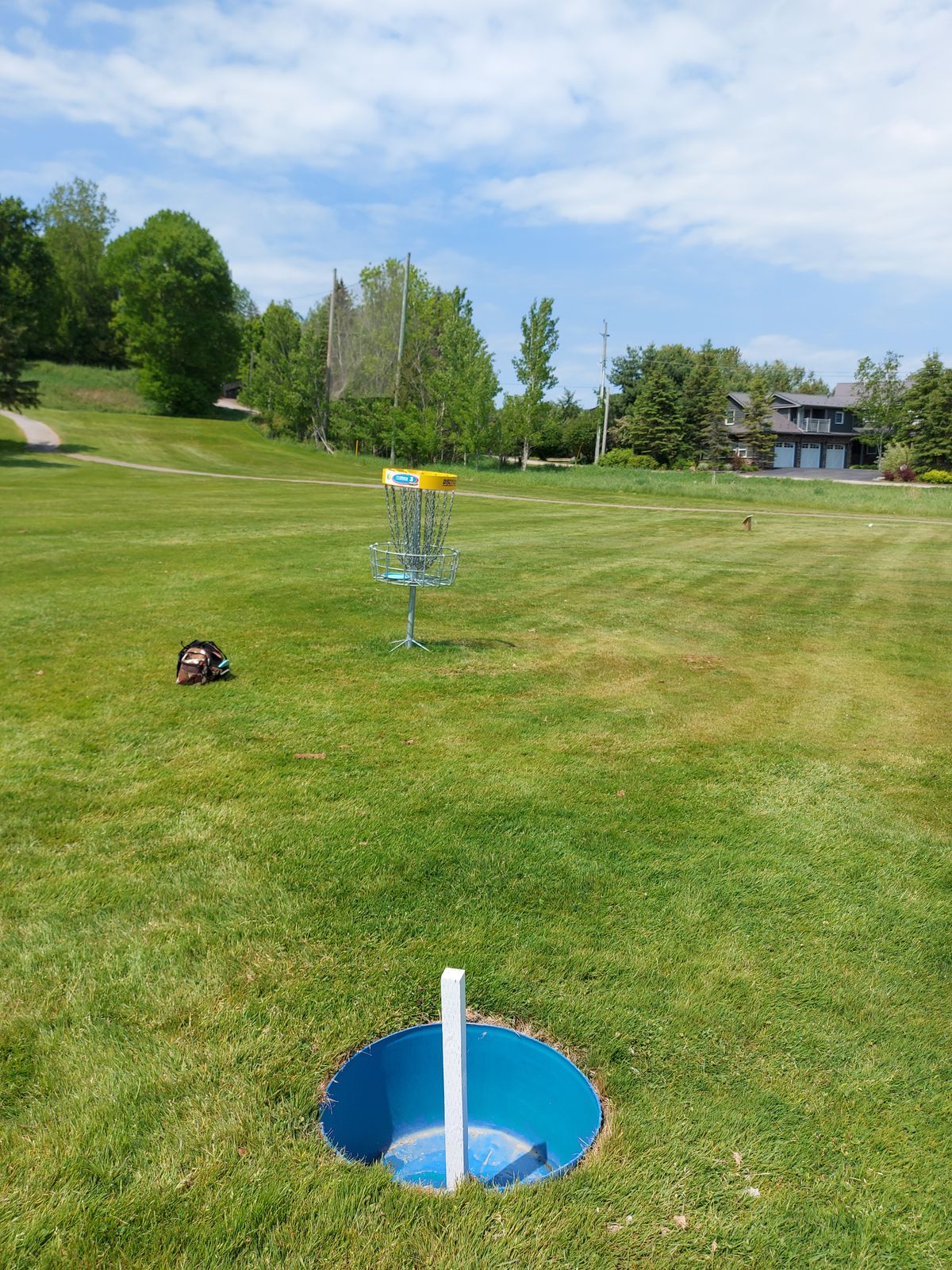 Putting on hole 3 🥏⚽️🥏⚽️🥏⚽️🥏⚽️