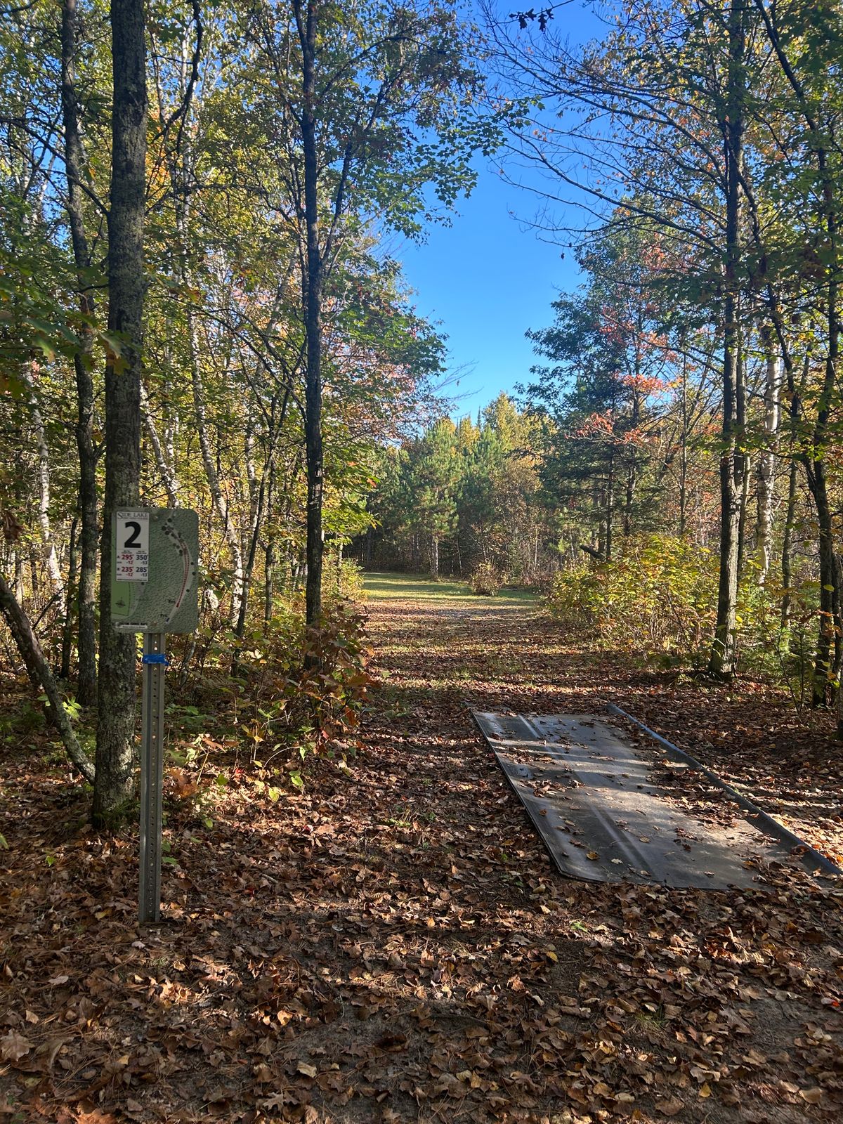 Hole 2 tee sign and short tee