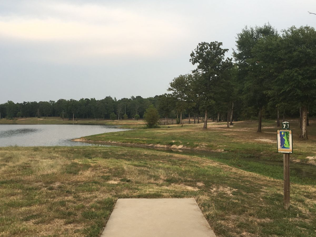 Hole 7  shorts tee pad lakeside