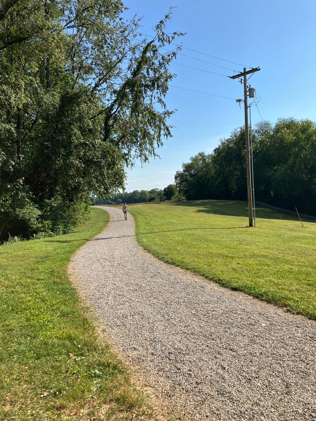 7A tee shot. The basket is about 550 feet basically straight ahead with a lot of hills in the way.