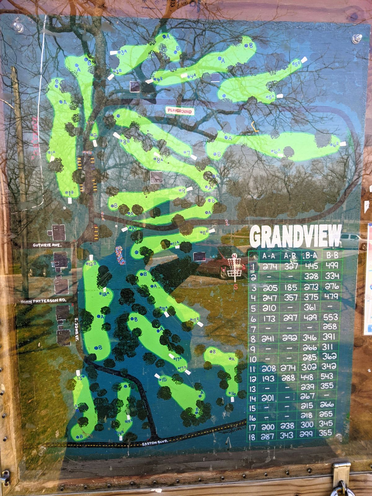 Map is out of date.  Holes 6-7 are wrong.  9-16 on this map are now 8-15.  16 is a new hole and 17-18 I think are correct