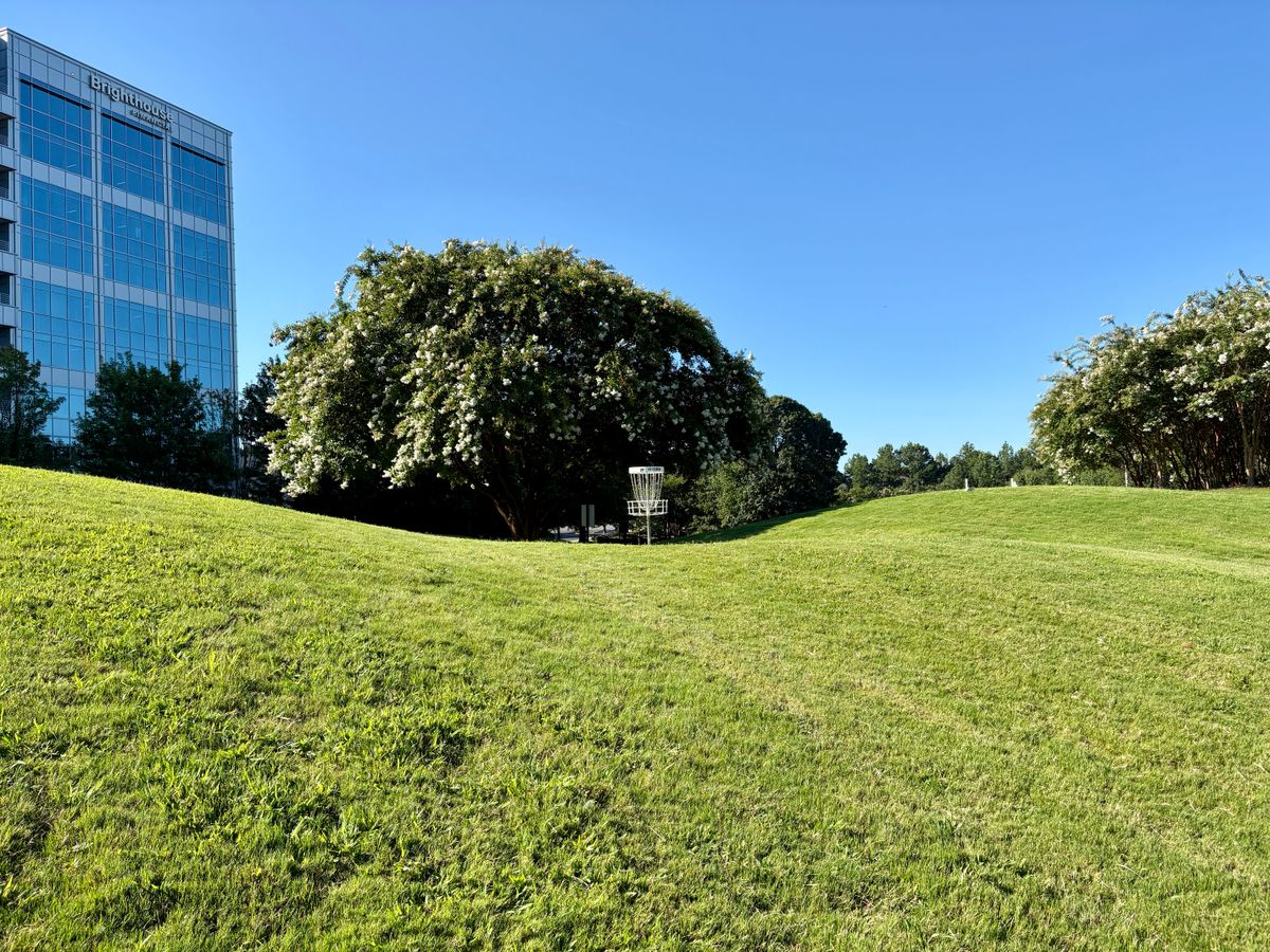 Hole 2 approach