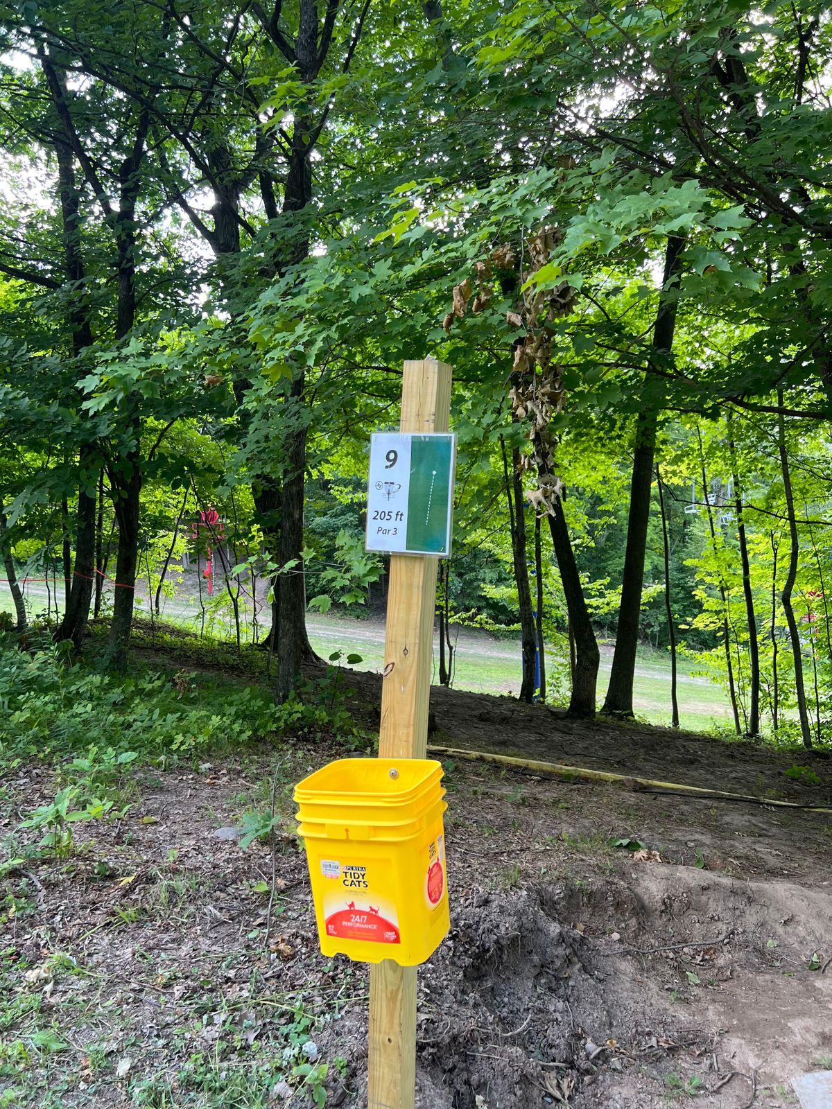 Hole 9 sign