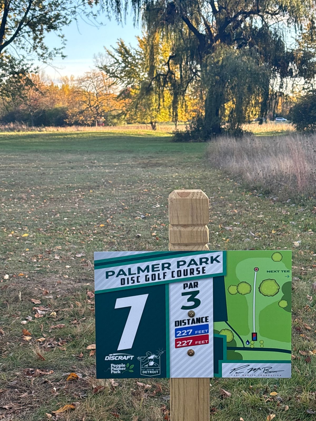 New tee signs