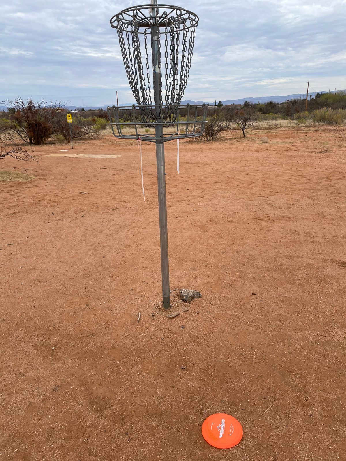 Hole 2 elevated basket & tee pad for 3