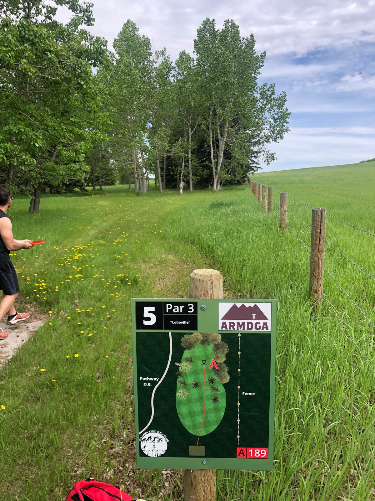Tee sign hole 5