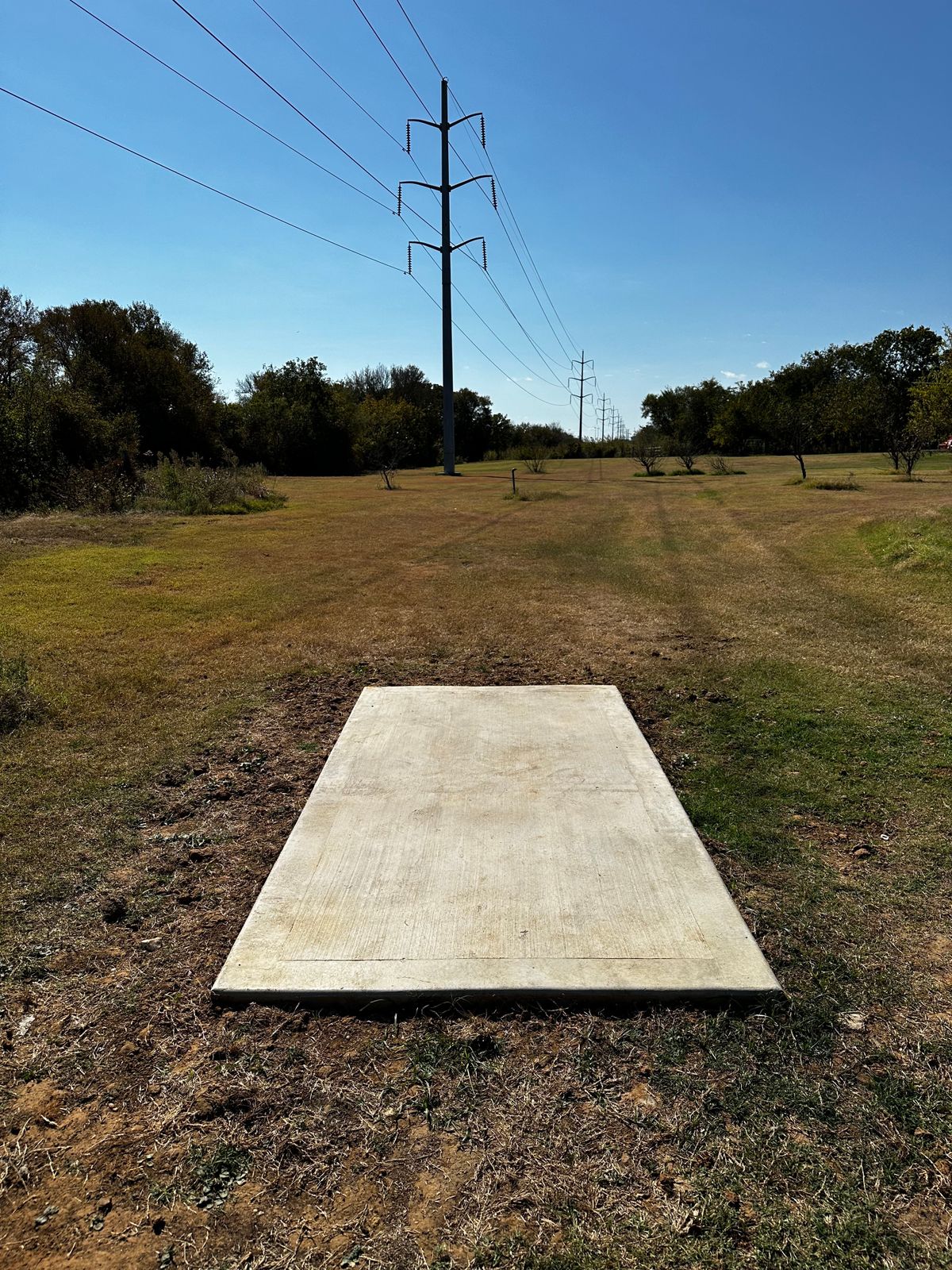 Hole 1 tee pad