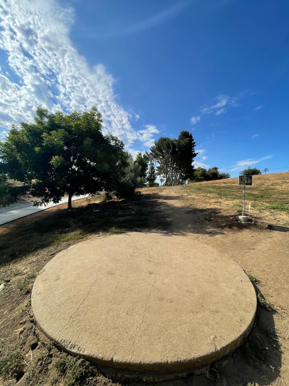 Hole 1 tee
