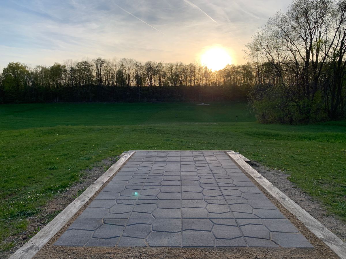 Hole 8 - Short Tee