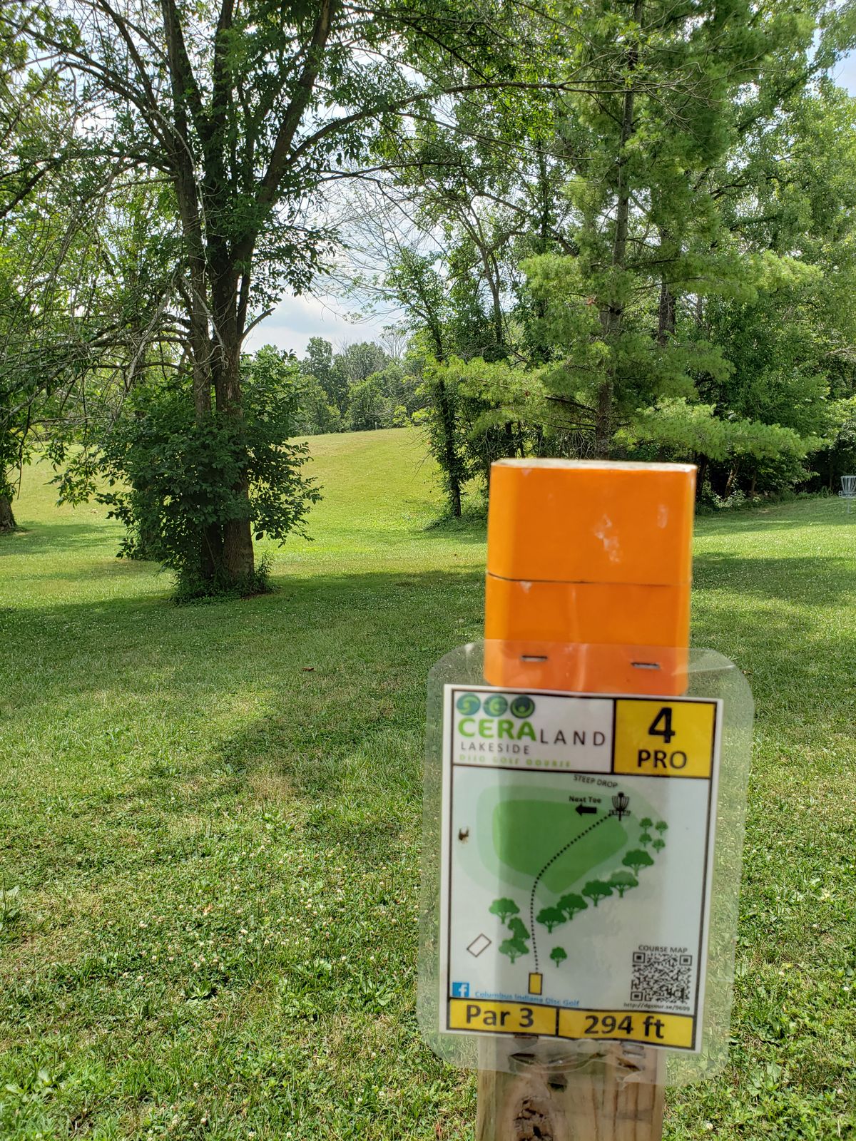 #4 Pro Tee Sign Post facing Fairway.