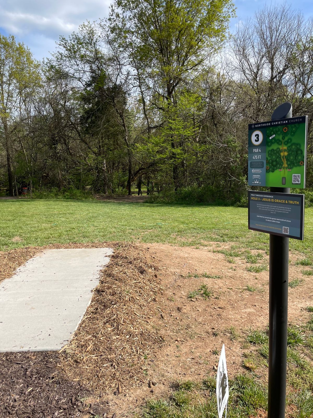 Hole 3 tee.