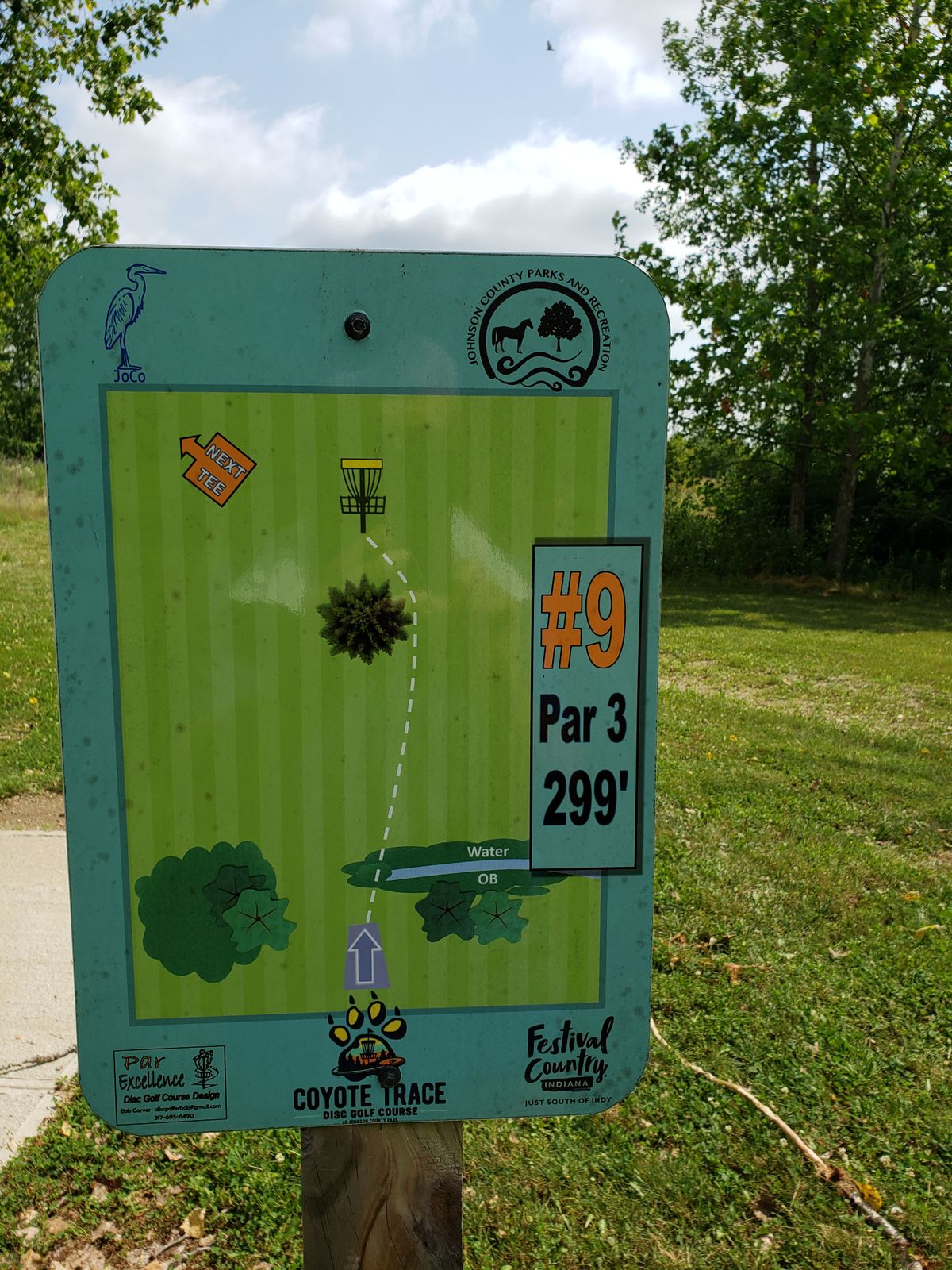 #9 Tee Sign closeup.  Lost my BC3 disc in that water ditch.