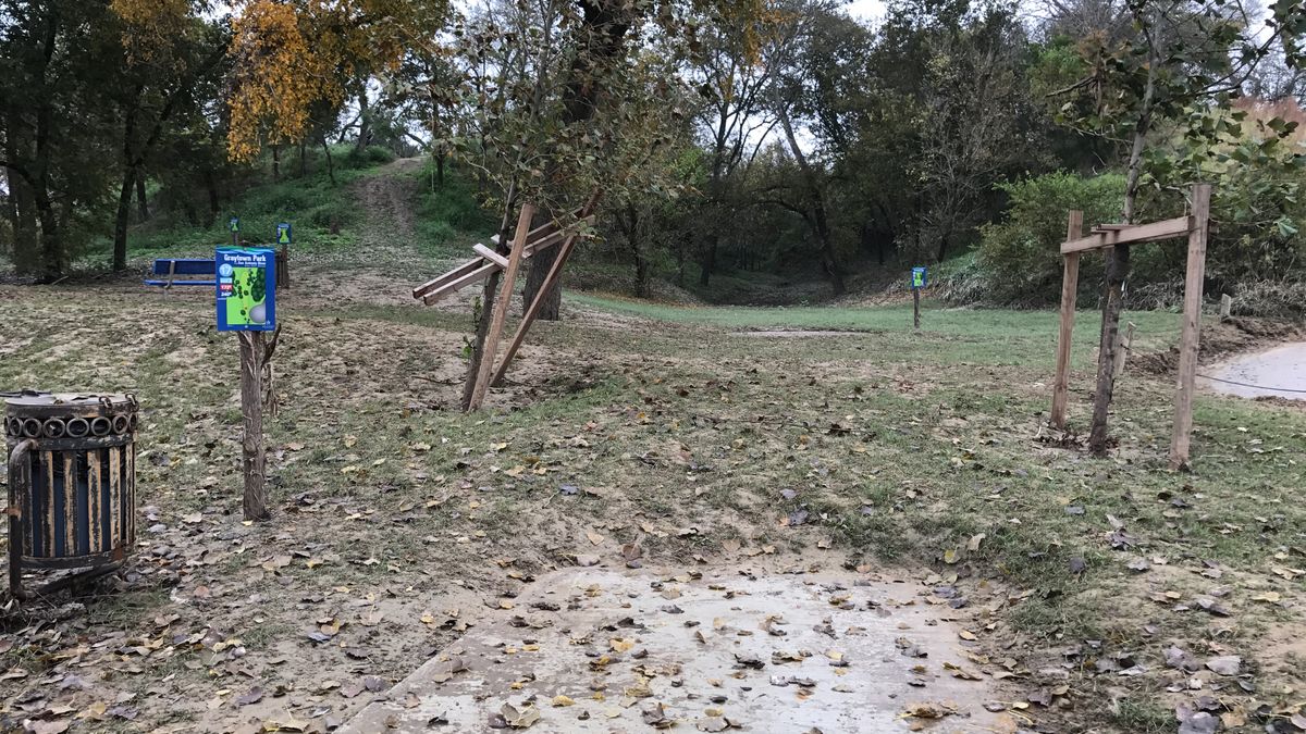 Hole 17 Fall/Winter