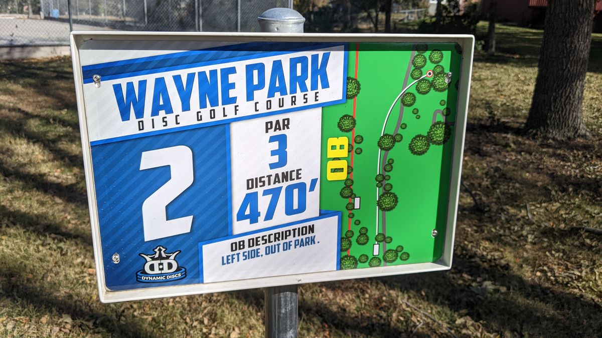 Hole 2 Tee sign long