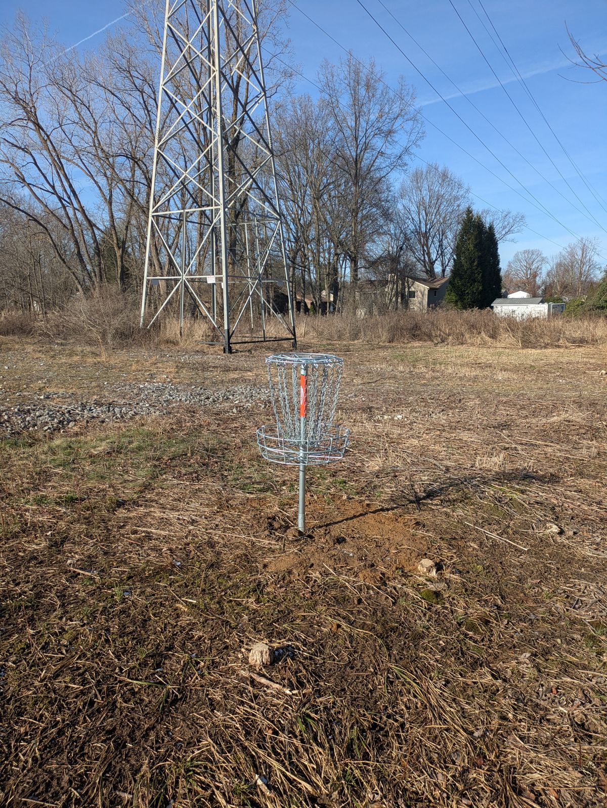 Hole 4 basket