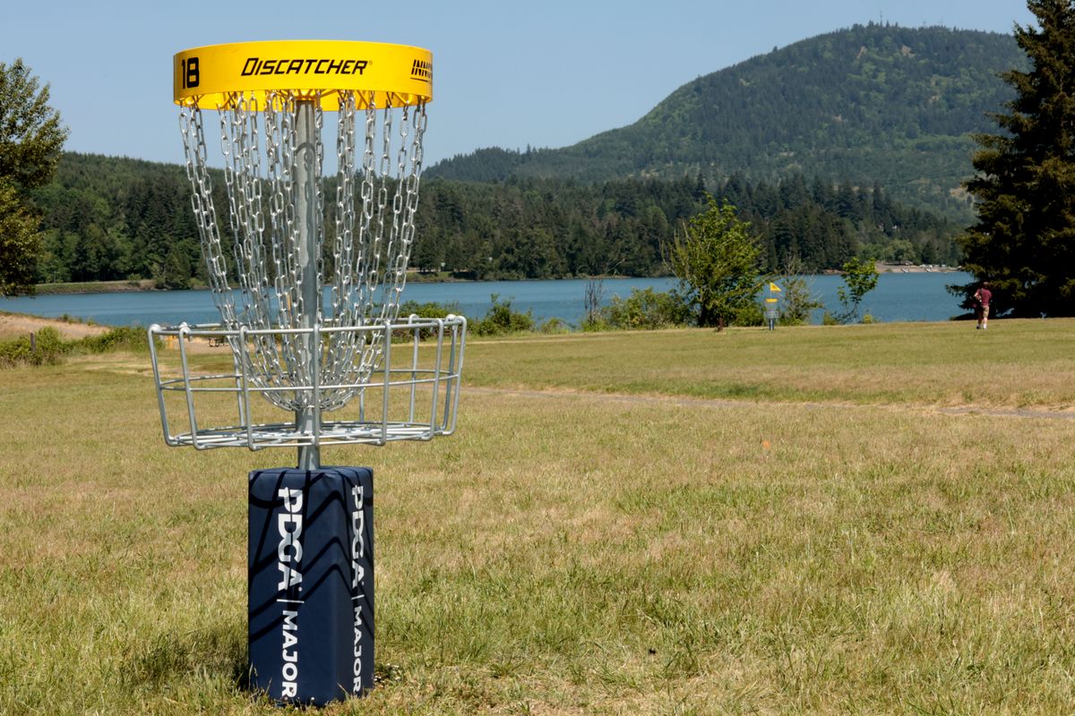 Hole 18’s basket before the 2023 Tim Selinske US Masters.