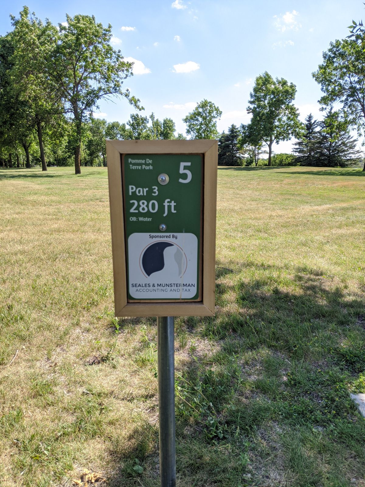 Hole 5 tee sign