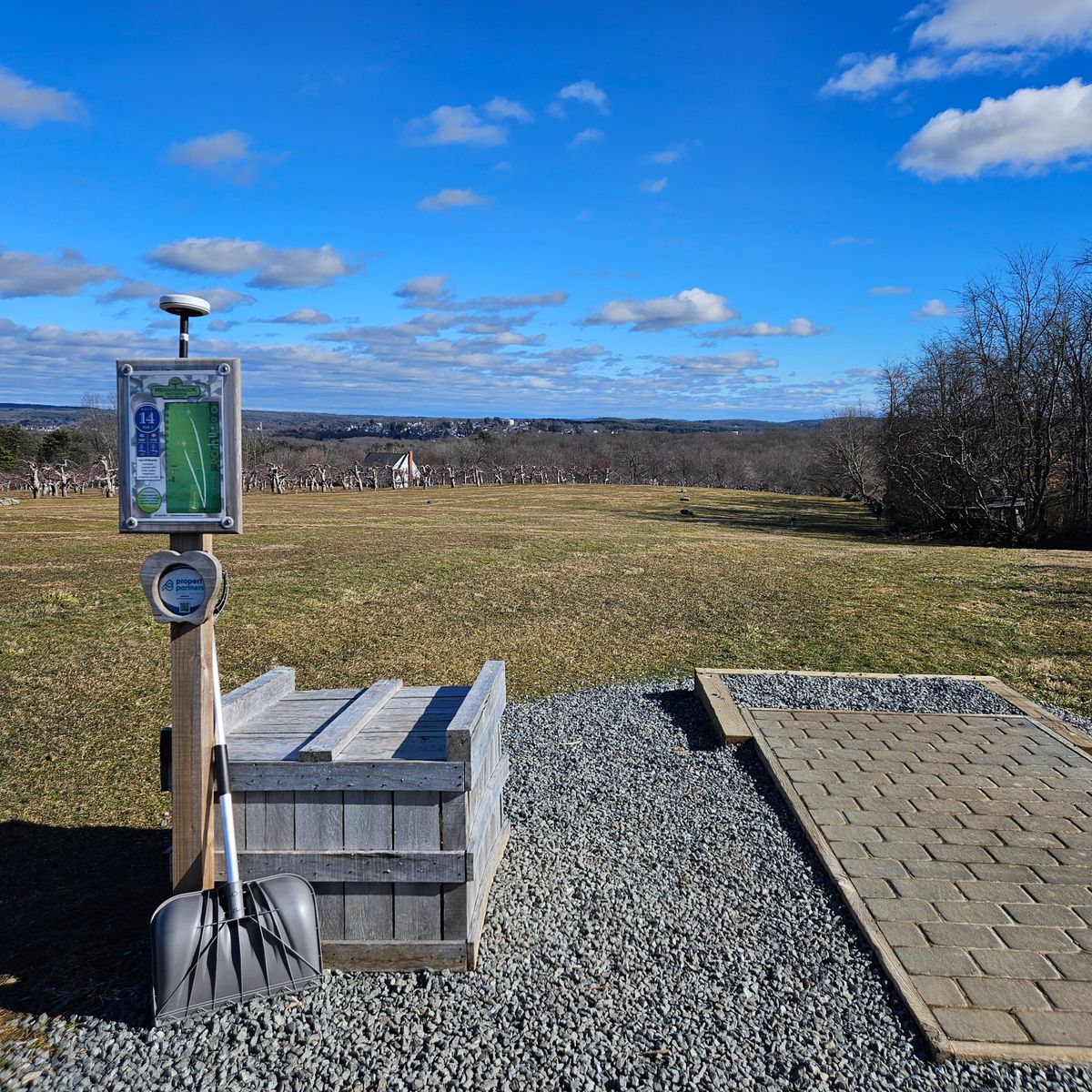 Hole 14 Tee Pad