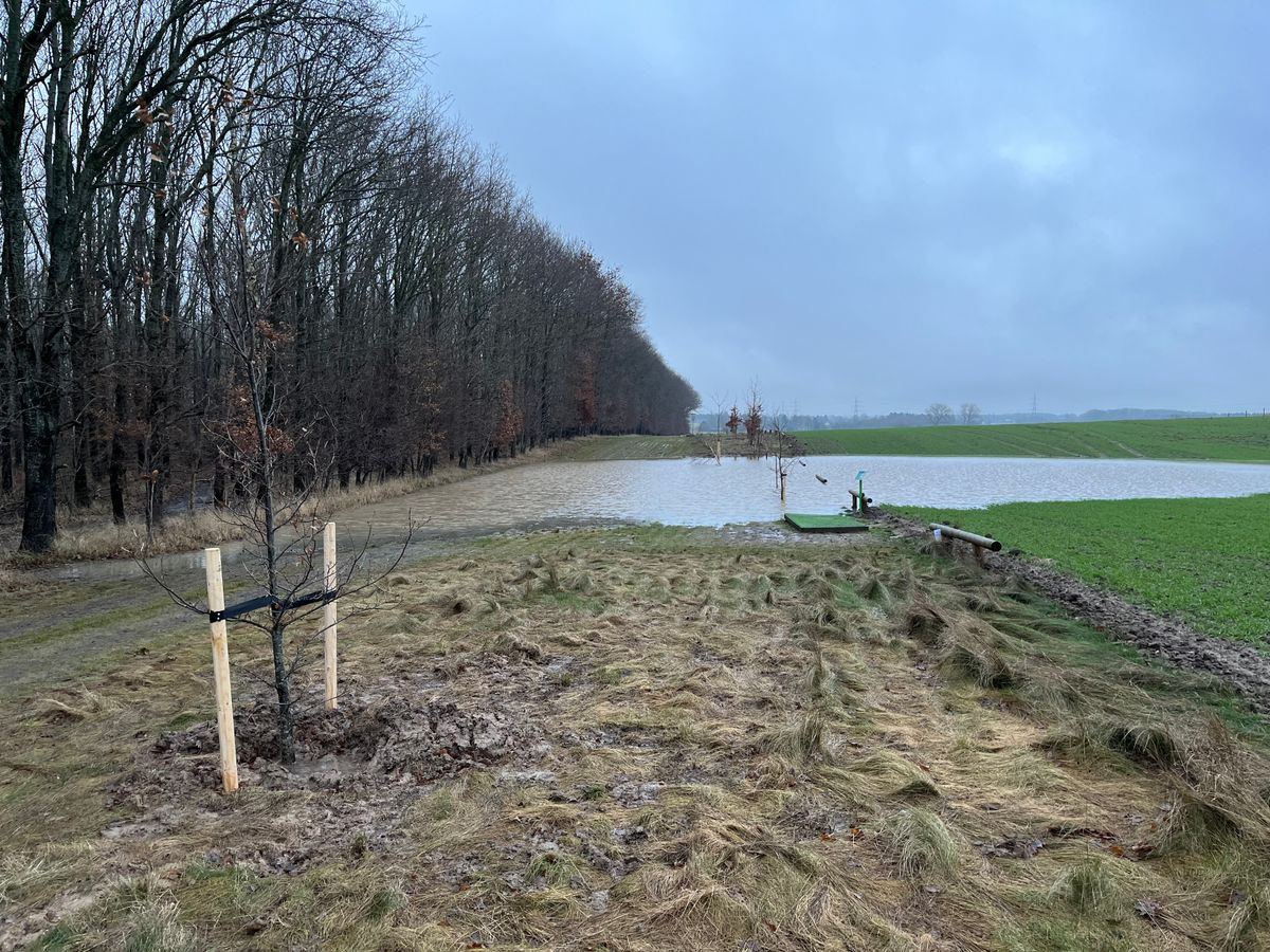 Hole 10 flooded