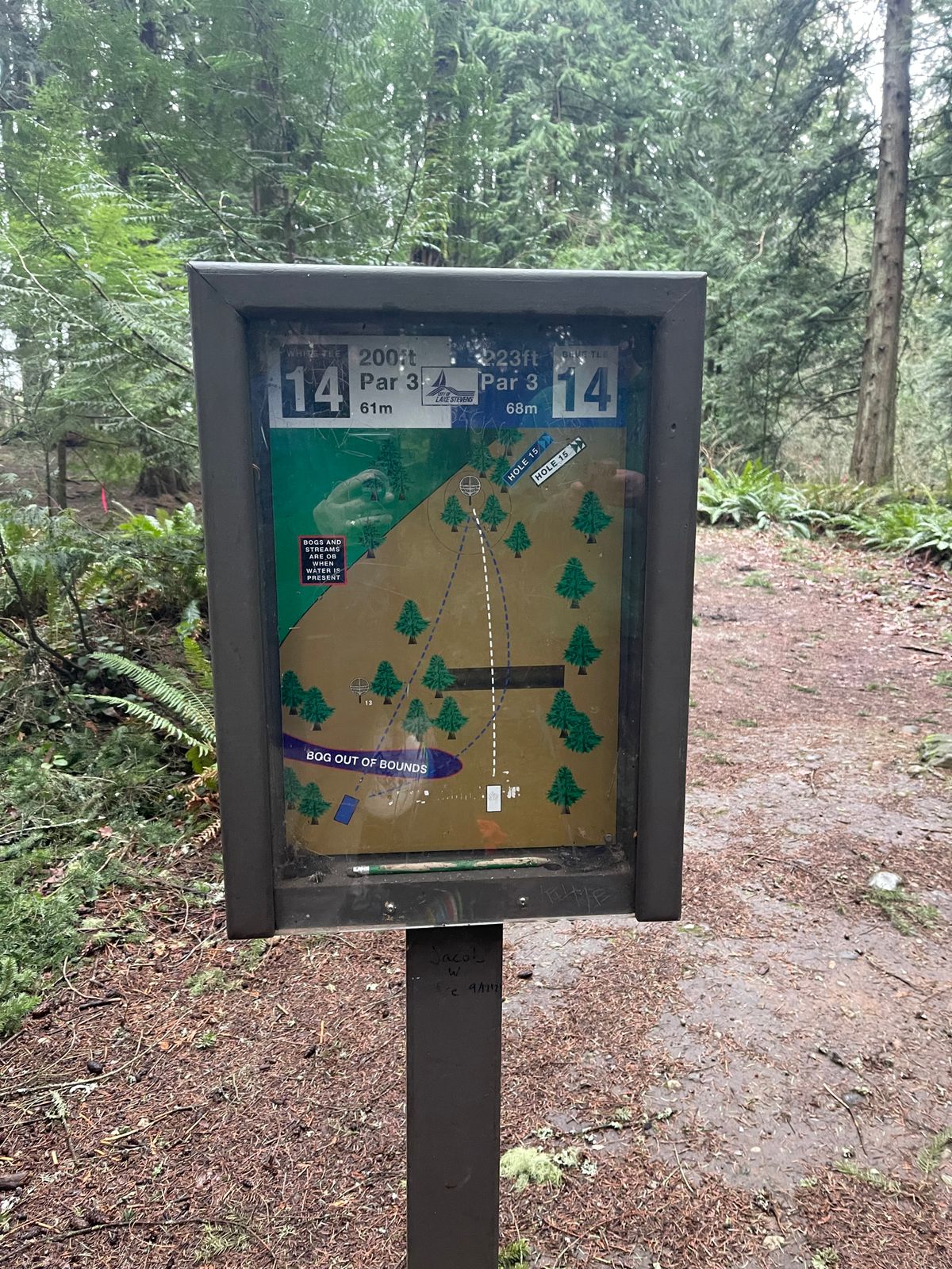 Hole 14 sign