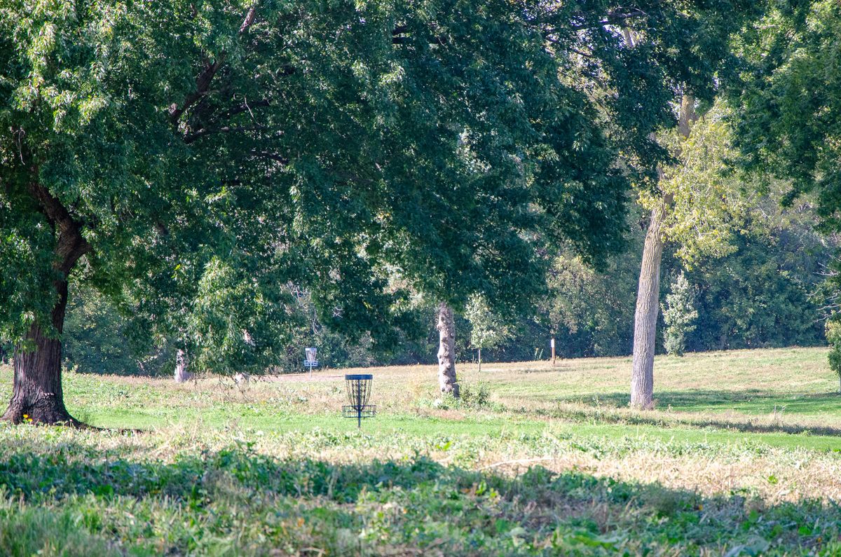 Basket of 9, 13 from near tee of 7
