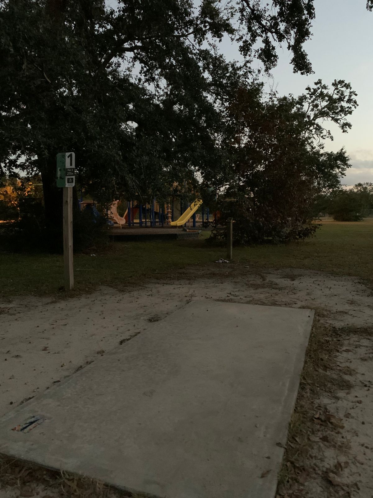 Hole 1 ,  with a playground right on the left ,  don’t release early !