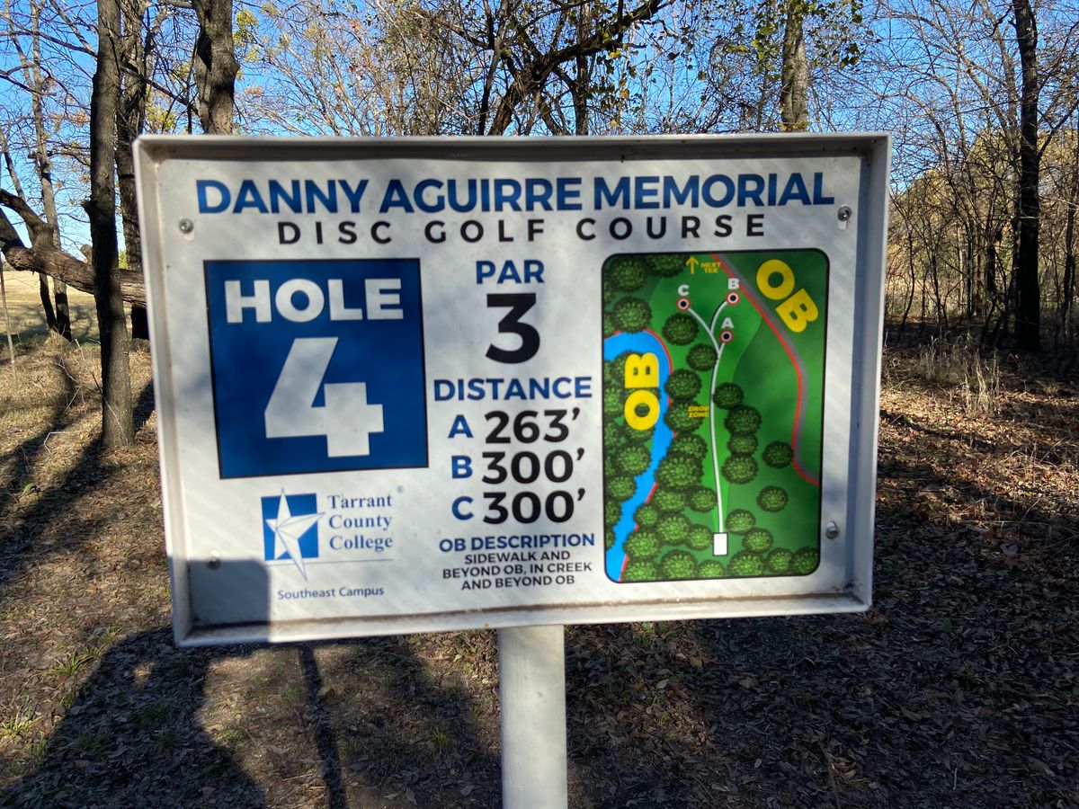 Hole 4 tee sign
