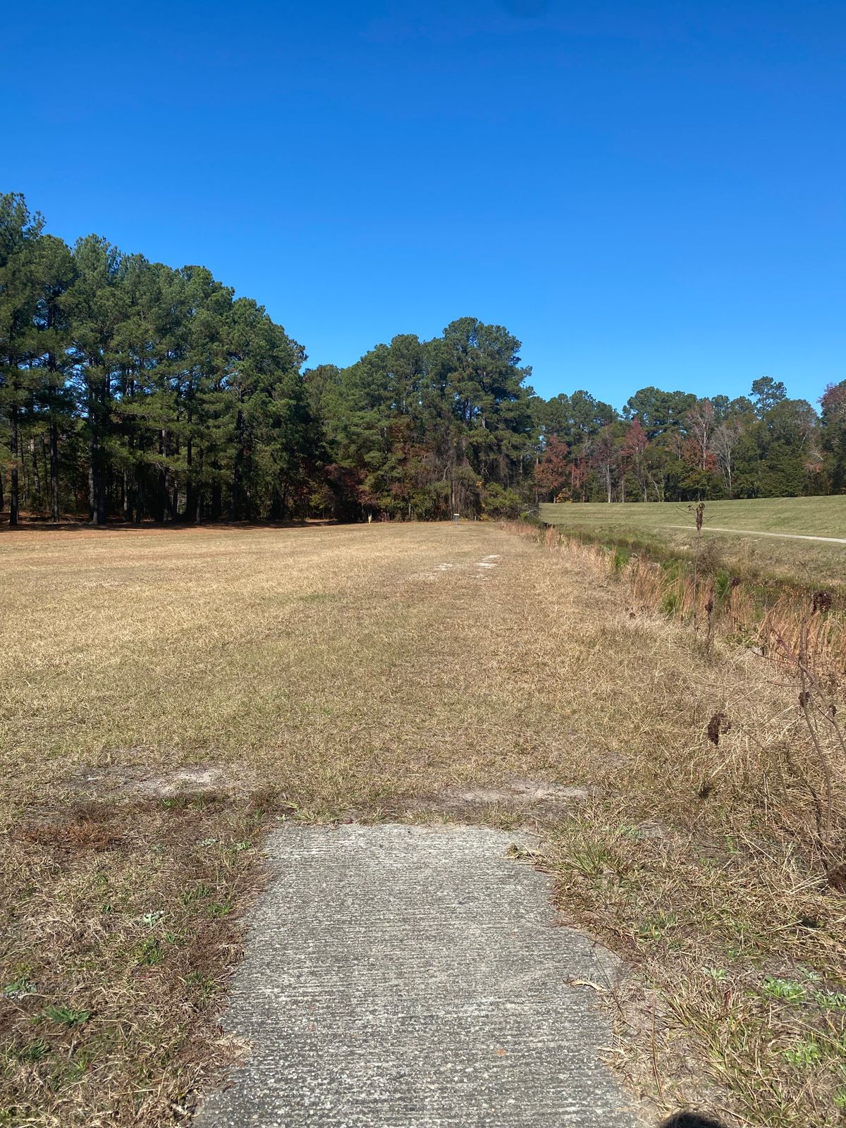 Hole 4 White Tee